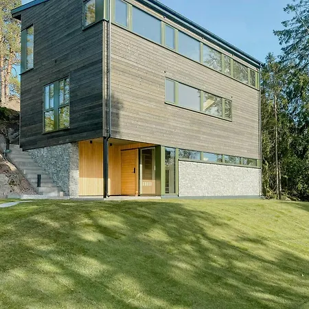 Modern House At Rossesund Feriehus *