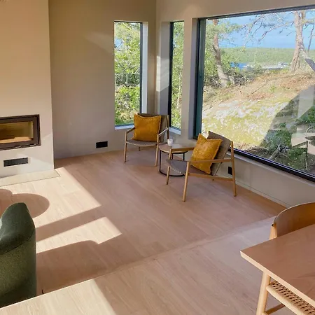 Modern House At Rossesund Feriehus *